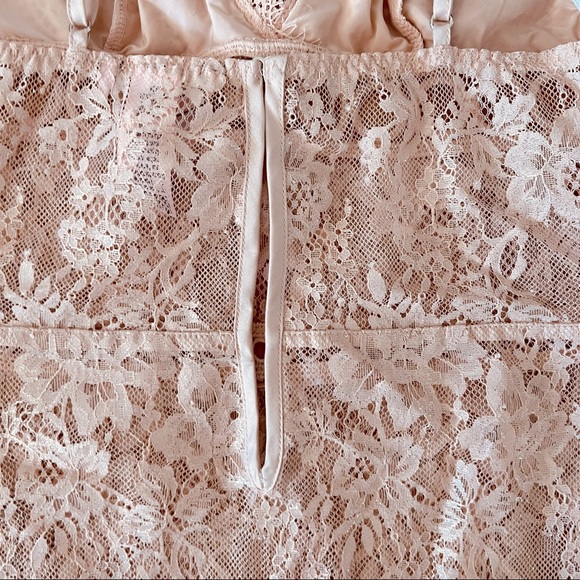 Like New Victoria’s Secret Dream Angels Rose Gold Pink Floral Lace Slip Dress - Picture 6 of 11